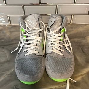 Boys ASICS wrestling shoes like new